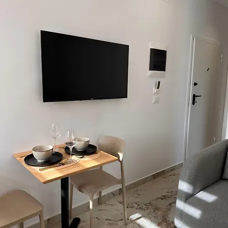 Apartment Matisse No26 - One Bedroom With Parking