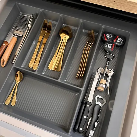 Matisse No26 - One Bedroom With Parking