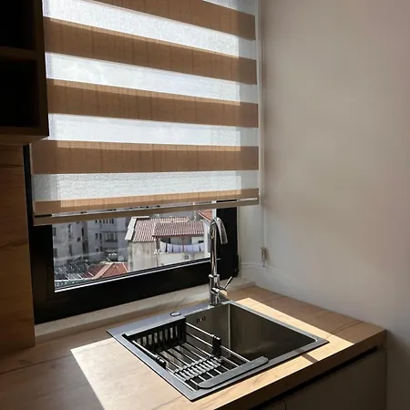 Matisse No26 - One Bedroom With Parking