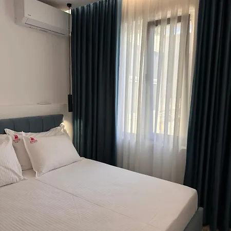 Matisse No26 - One Bedroom With Balcony Apartment Tirana