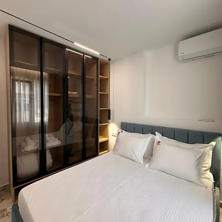 Matisse No26 - One Bedroom With Balcony Apartment Tirana